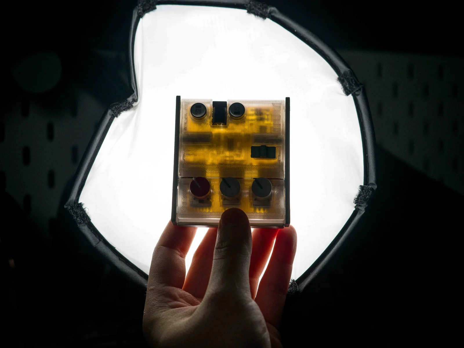 flexFX — A look through the enclosure